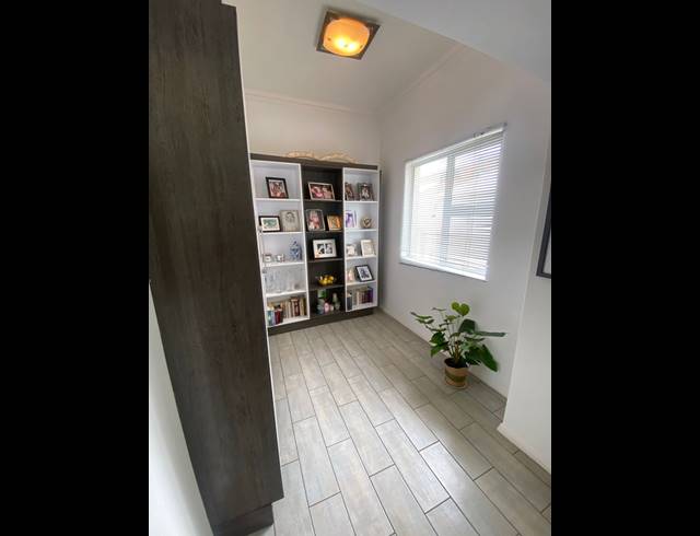 3 BEDROOM TOWNHOUSE FOR SALE IN THORN VALLEY ESTATE